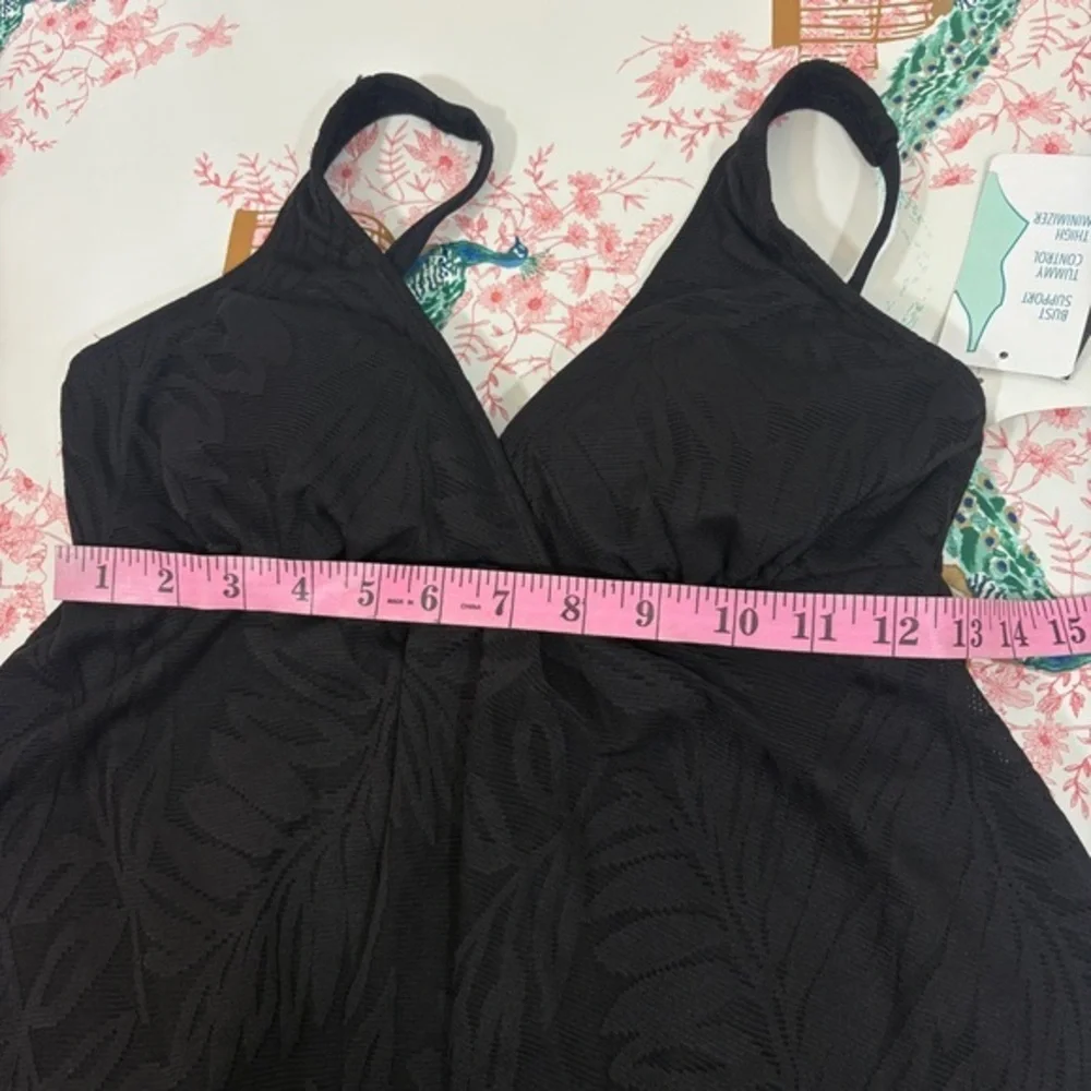 Swim Solutions Black V-Neck Flyaway Women's Tummy-Control Swim‎ swimsuit Dress 8 - Picture 9 of 11